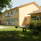 Kindergarten St. Johannes in Taufkirchen von SÄBU Holzbau - Gesamtansicht