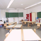 Klassenzimmer der Heinrich Kirchner Schule in Erlangen – Modulbauweise