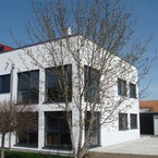 Bürogebäude in Hybridbauweise