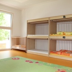 Schlafraum Kindertagesstätte Holz Hybridbau von SÄBU Holzbau