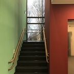 Kita in Rosstal in Modulbau und Hybridbau von SÄBU Holzbau, Treppe