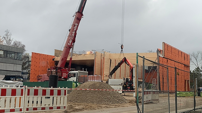 SÄBU Holzbau - Montage Hörsaalgebäude in Erlangen